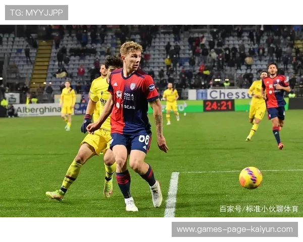 卡利亚里训练课上佩雷罗展现极强创造性